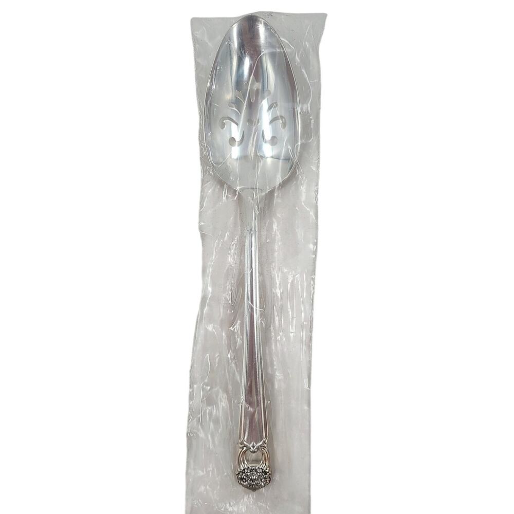 Roger Brothers Silver Plate Eternally‎ Yours Coquette Pierced Serving Spoon New